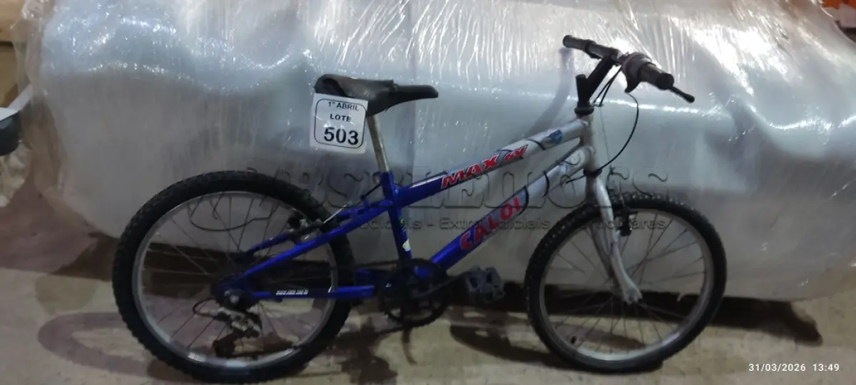 LOTE 503 - 01 BICICLETA INFANTIL MARCA CALOI. (NO ESTADO) ATENÇÃO! FAZER A VISITAÇÃO ANTES DE ARREMATAR, NÃO SABEMOS SE FUNCIONA, LEILÃO NÃO TEM GARANTIA E NEM DEVOLUÇÃO, SUJEITO A POSSÍVEIS AVARIAS VISÍVEIS/OCULTAS E/OU AUSÊNCIA DE COMPONENTES.