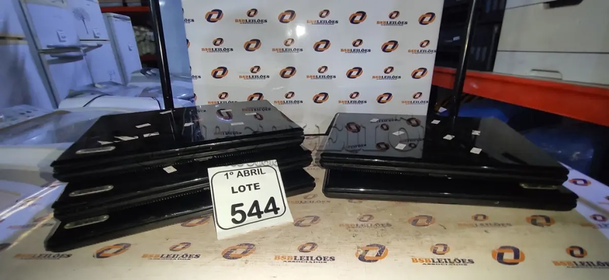 LOTE 544 - 05 NOTEBOOKS PARA RETIRADA DE PEÇAS DE MARCAS E MODELOS DIVERSOS. (NO ESTADO) ATENÇÃO! FAZER A VISITAÇÃO ANTES DE ARREMATAR, NÃO SABEMOS SE FUNCIONA, LEILÃO NÃO TEM GARANTIA E NEM DEVOLUÇÃO, SUJEITO A POSSÍVEIS AVARIAS VISÍVEIS/OCULTAS E/OU AUSÊNCIA DE COMPONENTES.