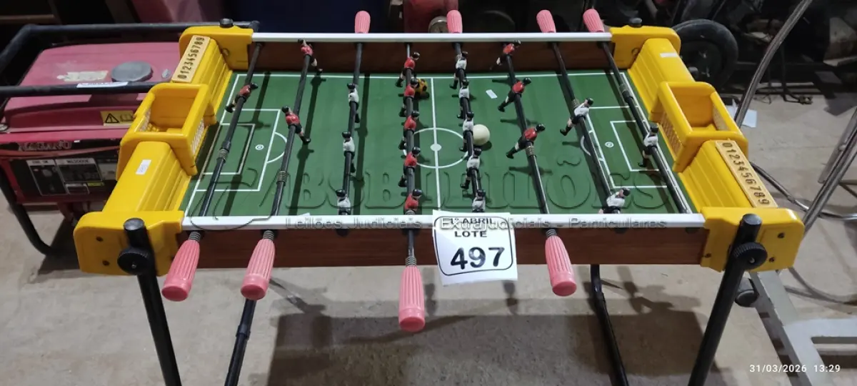 LOTE 497 - 01 MESA DE TOTÓ. (NO ESTADO) ATENÇÃO! FAZER A VISITAÇÃO ANTES DE ARREMATAR, NÃO SABEMOS SE FUNCIONA, LEILÃO NÃO TEM GARANTIA E NEM DEVOLUÇÃO, SUJEITO A POSSÍVEIS AVARIAS VISÍVEIS/OCULTAS E/OU AUSÊNCIA DE COMPONENTES.