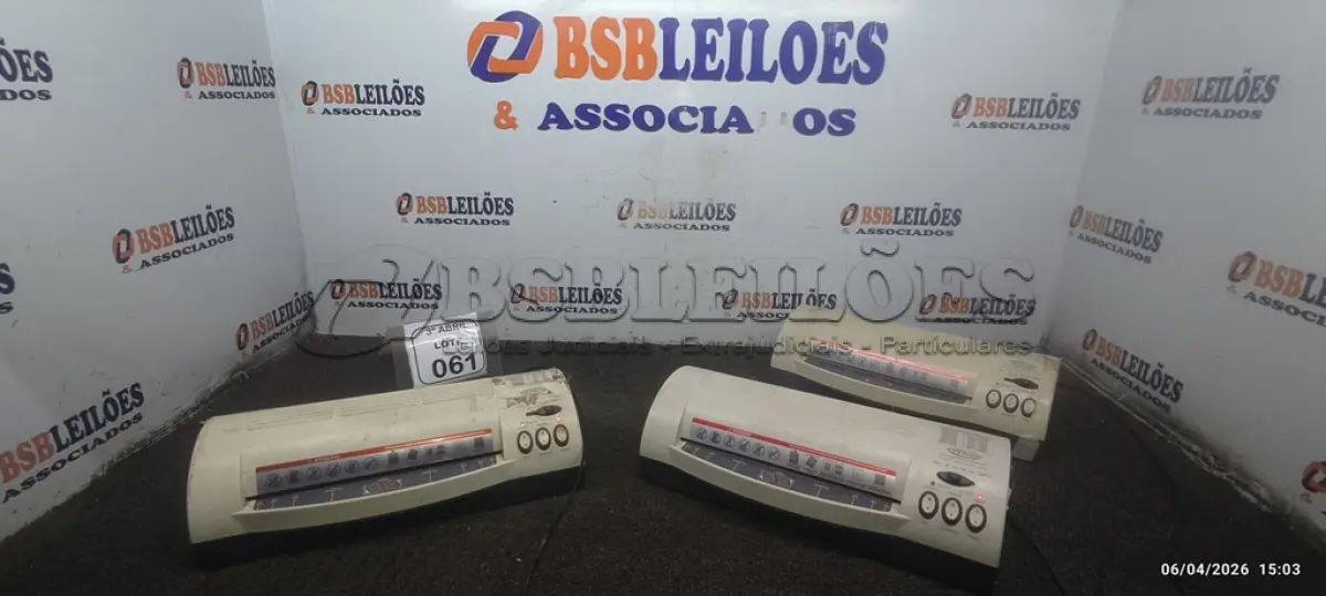 LOTE 061 - 03 PLASTIFICADORAS MODELO A4-2401 E 02 CAIXAS DE SOM AMBIENTE MARCA ONEAL. (NO ESTADO) ATENÇÃO! FAZER A VISITAÇÃO ANTES DE ARREMATAR, NÃO SABEMOS SE FUNCIONA, LEILÃO NÃO TEM GARANTIA E NEM DEVOLUÇÃO, SUJEITO A POSSÍVEIS AVARIAS VISÍVEIS/OCULTAS E/OU AUSÊNCIA DE COMPONENTES.