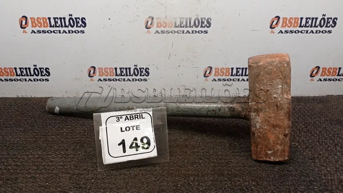 LOTE 149 - 01 MARRETA DE FERRO. (NO ESTADO) ATENÇÃO! FAZER A VISITAÇÃO ANTES DE ARREMATAR, NÃO SABEMOS SE FUNCIONA, LEILÃO NÃO TEM GARANTIA E NEM DEVOLUÇÃO, SUJEITO A POSSÍVEIS AVARIAS VISÍVEIS/OCULTAS E/OU AUSÊNCIA DE COMPONENTES.