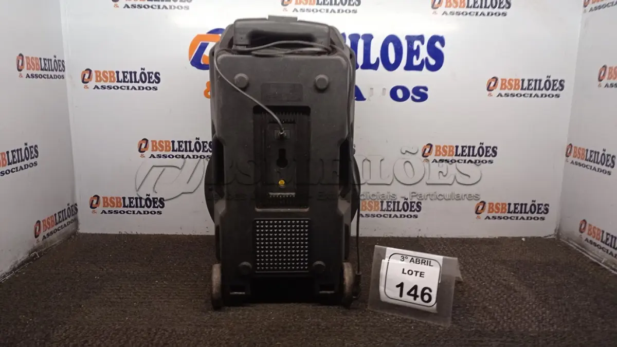 LOTE 146 - 01 CAIXA DE SOM AMPLIFICADORA PORTATIL MARCA MONDIAL. (NO ESTADO) ATENÇÃO! FAZER A VISITAÇÃO ANTES DE ARREMATAR, NÃO SABEMOS SE FUNCIONA, LEILÃO NÃO TEM GARANTIA E NEM DEVOLUÇÃO, SUJEITO A POSSÍVEIS AVARIAS VISÍVEIS/OCULTAS E/OU AUSÊNCIA DE COMPONENTES.