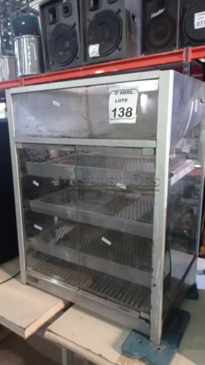 LOTE 138 - 01 ESTUFA PARA ALIMENTOS DE VIDRO COM 05 PRATELEIRAS. (NO ESTADO) ATENÇÃO! FAZER A VISITAÇÃO ANTES DE ARREMATAR, NÃO SABEMOS SE FUNCIONA, LEILÃO NÃO TEM GARANTIA E NEM DEVOLUÇÃO, SUJEITO A POSSÍVEIS AVARIAS VISÍVEIS/OCULTAS E/OU AUSÊNCIA DE COMPONENTES.