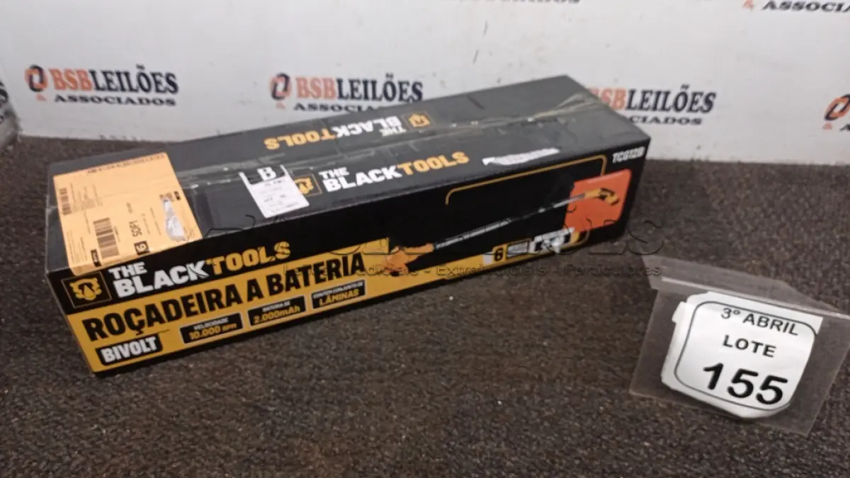 LOTE 155 - 01 ROÇADEIRA A BATERIA BIVOLT MODELO TCG12B MARCA BLACK TOOLS. (NO ESTADO) ATENÇÃO! FAZER A VISITAÇÃO ANTES DE ARREMATAR, NÃO SABEMOS SE FUNCIONA, LEILÃO NÃO TEM GARANTIA E NEM DEVOLUÇÃO, SUJEITO A POSSÍVEIS AVARIAS VISÍVEIS/OCULTAS E/OU AUSÊNCIA DE COMPONENTES.