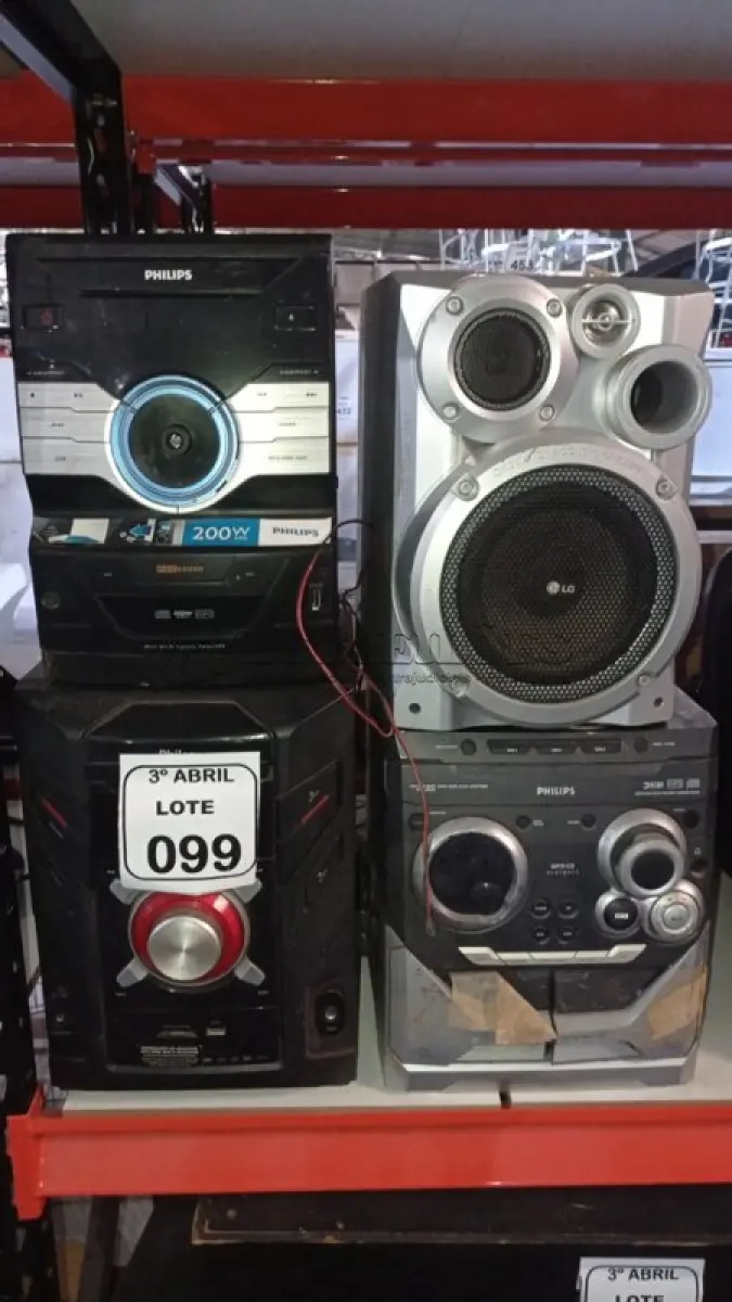 LOTE 099 - 03 MINIS SYSTEM E 03 CAIXAS DE SOM MARCAS E MODELOS DIVERSOS. (NO ESTADO) ATENÇÃO! FAZER A VISITAÇÃO ANTES DE ARREMATAR, NÃO SABEMOS SE FUNCIONA, LEILÃO NÃO TEM GARANTIA E NEM DEVOLUÇÃO, SUJEITO A POSSÍVEIS AVARIAS VISÍVEIS/OCULTAS E/OU AUSÊNCIA DE COMPONENTES.