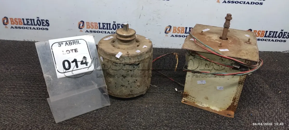 LOTE 014 - 01 MÁQUINA DE SOLDA E 01 MOTOR ELÉTRICO. (NO ESTADO) ATENÇÃO! FAZER A VISITAÇÃO ANTES DE ARREMATAR, NÃO SABEMOS SE FUNCIONA, LEILÃO NÃO TEM GARANTIA E NEM DEVOLUÇÃO, SUJEITO A POSSÍVEIS AVARIAS VISÍVEIS/OCULTAS E/OU AUSÊNCIA DE COMPONENTES.