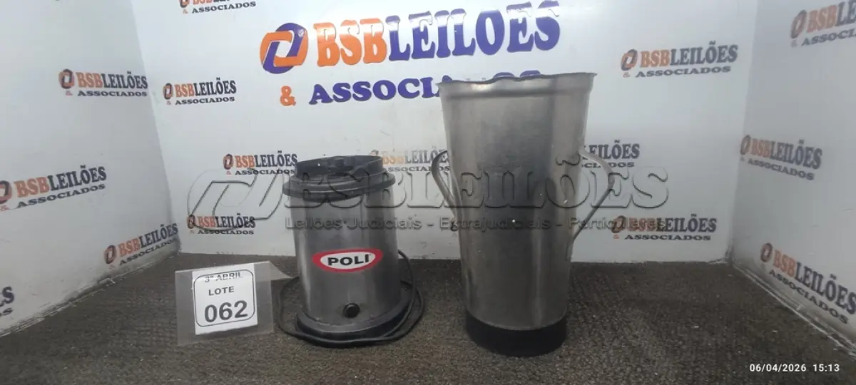 LOTE 062 - 01 LIQUIDIFICADOR INDUSTRIAL BIVOLT MARCA POLI. (NO ESTADO) ATENÇÃO! FAZER A VISITAÇÃO ANTES DE ARREMATAR, NÃO SABEMOS SE FUNCIONA, LEILÃO NÃO TEM GARANTIA E NEM DEVOLUÇÃO, SUJEITO A POSSÍVEIS AVARIAS VISÍVEIS/OCULTAS E/OU AUSÊNCIA DE COMPONENTES.