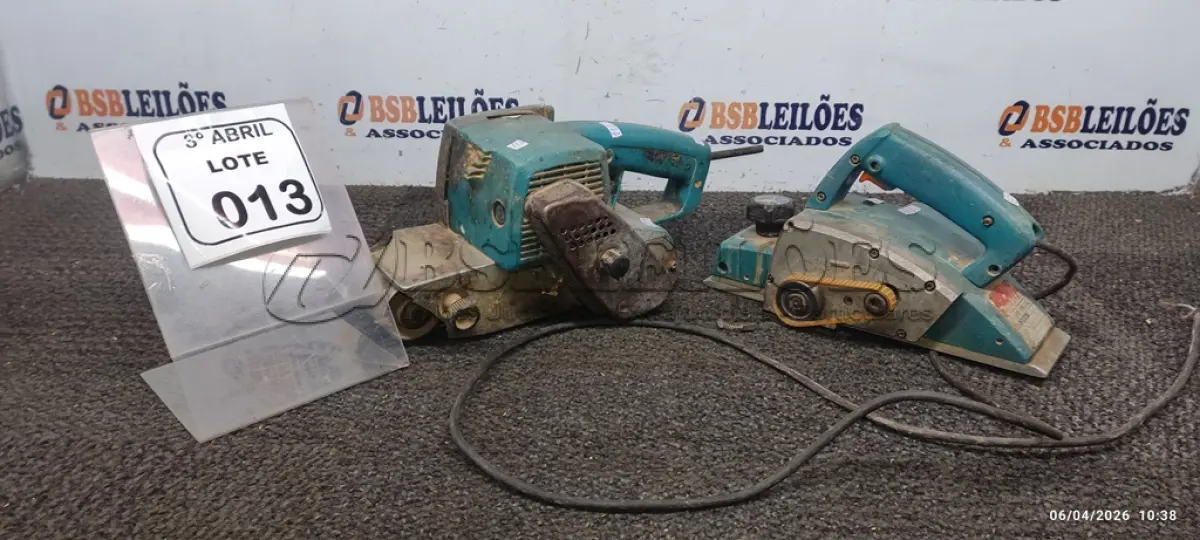 LOTE 013 - 02 MÁQUINAS LIXADEIRAS. (NO ESTADO) ATENÇÃO! FAZER A VISITAÇÃO ANTES DE ARREMATAR, NÃO SABEMOS SE FUNCIONA, LEILÃO NÃO TEM GARANTIA E NEM DEVOLUÇÃO, SUJEITO A POSSÍVEIS AVARIAS VISÍVEIS/OCULTAS E/OU AUSÊNCIA DE COMPONENTES.