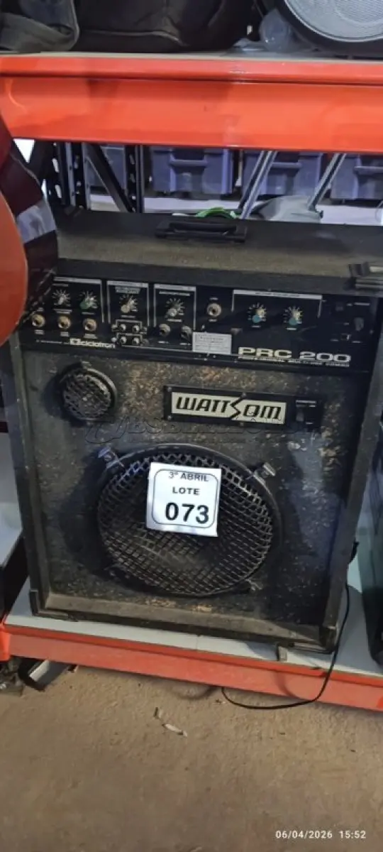 LOTE 073 - 01 CAIXA DE SOM AMPLIFICADORA MODELO PCR 200 MARCA CICLOTRON. (NO ESTADO) ATENÇÃO! FAZER A VISITAÇÃO ANTES DE ARREMATAR, NÃO SABEMOS SE FUNCIONA, LEILÃO NÃO TEM GARANTIA E NEM DEVOLUÇÃO, SUJEITO A POSSÍVEIS AVARIAS VISÍVEIS/OCULTAS E/OU AUSÊNCIA DE COMPONENTES.