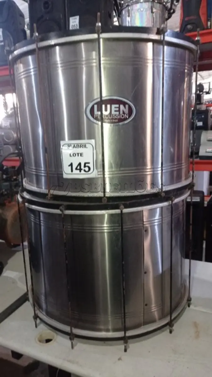 LOTE 145 - 02 SURDOS DE PERCUSSÃO MARCA LUEN. (NO ESTADO) ATENÇÃO! FAZER A VISITAÇÃO ANTES DE ARREMATAR, NÃO SABEMOS SE FUNCIONA, LEILÃO NÃO TEM GARANTIA E NEM DEVOLUÇÃO, SUJEITO A POSSÍVEIS AVARIAS VISÍVEIS/OCULTAS E/OU AUSÊNCIA DE COMPONENTES.