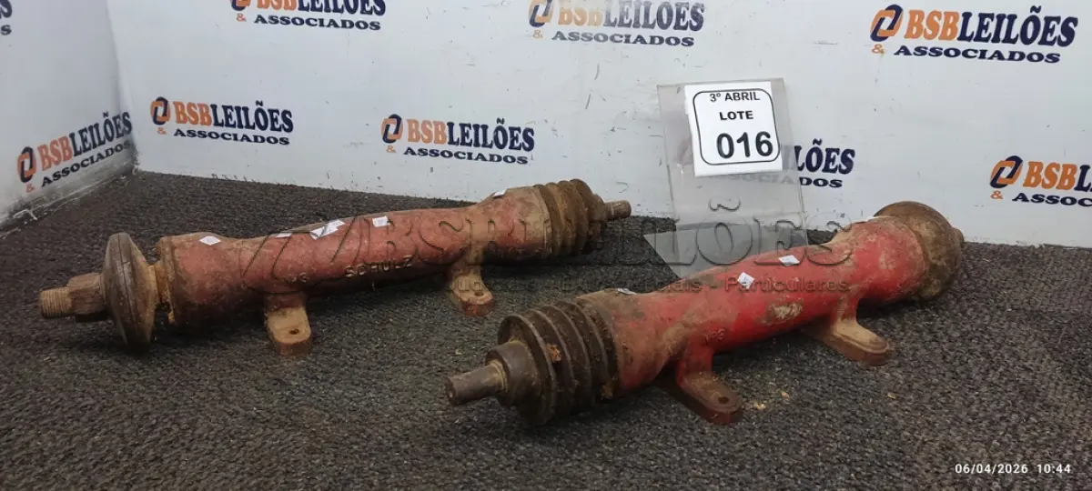 LOTE 016 - 02 EIXOS DE SERRA CIRCULAR. (NO ESTADO) ATENÇÃO! FAZER A VISITAÇÃO ANTES DE ARREMATAR, NÃO SABEMOS SE FUNCIONA, LEILÃO NÃO TEM GARANTIA E NEM DEVOLUÇÃO, SUJEITO A POSSÍVEIS AVARIAS VISÍVEIS/OCULTAS E/OU AUSÊNCIA DE COMPONENTES.