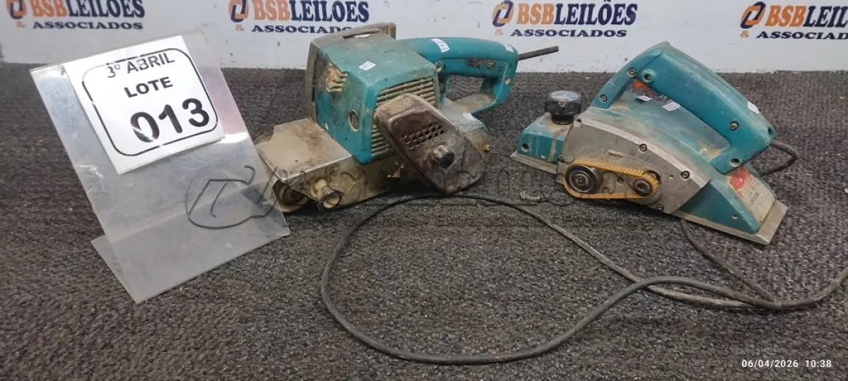 LOTE 013 - 02 MÁQUINAS LIXADEIRAS. (NO ESTADO) ATENÇÃO! FAZER A VISITAÇÃO ANTES DE ARREMATAR, NÃO SABEMOS SE FUNCIONA, LEILÃO NÃO TEM GARANTIA E NEM DEVOLUÇÃO, SUJEITO A POSSÍVEIS AVARIAS VISÍVEIS/OCULTAS E/OU AUSÊNCIA DE COMPONENTES.
