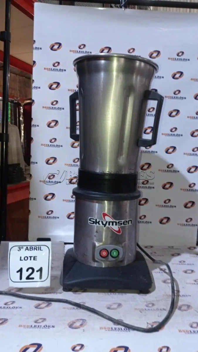 LOTE 121 - 01 LIQUIDIFICADOR INDUSTRIAL MARCA SKYMSEN. (NO ESTADO) ATENÇÃO! FAZER A VISITAÇÃO ANTES DE ARREMATAR, NÃO SABEMOS SE FUNCIONA, LEILÃO NÃO TEM GARANTIA E NEM DEVOLUÇÃO, SUJEITO A POSSÍVEIS AVARIAS VISÍVEIS/OCULTAS E/OU AUSÊNCIA DE COMPONENTES.