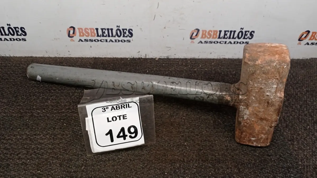 LOTE 149 - 01 MARRETA DE FERRO. (NO ESTADO) ATENÇÃO! FAZER A VISITAÇÃO ANTES DE ARREMATAR, NÃO SABEMOS SE FUNCIONA, LEILÃO NÃO TEM GARANTIA E NEM DEVOLUÇÃO, SUJEITO A POSSÍVEIS AVARIAS VISÍVEIS/OCULTAS E/OU AUSÊNCIA DE COMPONENTES.