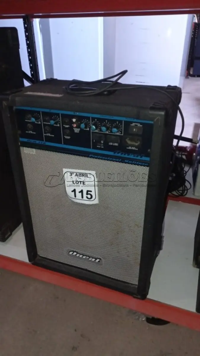 LOTE 115 - 01 CAIXA DE SOM AMPLIFICADORA MARCA ONEAL. (NO ESTADO) ATENÇÃO! FAZER A VISITAÇÃO ANTES DE ARREMATAR, NÃO SABEMOS SE FUNCIONA, LEILÃO NÃO TEM GARANTIA E NEM DEVOLUÇÃO, SUJEITO A POSSÍVEIS AVARIAS VISÍVEIS/OCULTAS E/OU AUSÊNCIA DE COMPONENTES.