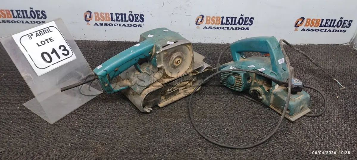 LOTE 013 - 02 MÁQUINAS LIXADEIRAS. (NO ESTADO) ATENÇÃO! FAZER A VISITAÇÃO ANTES DE ARREMATAR, NÃO SABEMOS SE FUNCIONA, LEILÃO NÃO TEM GARANTIA E NEM DEVOLUÇÃO, SUJEITO A POSSÍVEIS AVARIAS VISÍVEIS/OCULTAS E/OU AUSÊNCIA DE COMPONENTES.