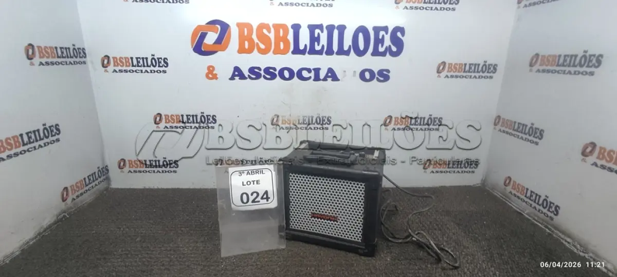 LOTE 024 - 01 MINI AMPLIFICADOR MODELO AIRON80 MARCA HAYONIK. (NO ESTADO) ATENÇÃO! FAZER A VISITAÇÃO ANTES DE ARREMATAR, NÃO SABEMOS SE FUNCIONA, LEILÃO NÃO TEM GARANTIA E NEM DEVOLUÇÃO, SUJEITO A POSSÍVEIS AVARIAS VISÍVEIS/OCULTAS E/OU AUSÊNCIA DE COMPONENTES.