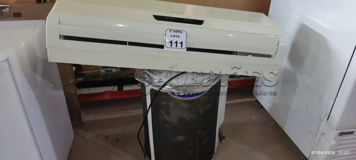 LOTE 111 - 01 AR-CONDICIONADO CARRIER 22.000BTUS. (NO ESTADO) ATENÇÃO! FAZER A VISITAÇÃO ANTES DE ARREMATAR, NÃO SABEMOS SE FUNCIONA, LEILÃO NÃO TEM GARANTIA E NEM DEVOLUÇÃO, SUJEITO A POSSÍVEIS AVARIAS VISÍVEIS/OCULTAS E/OU AUSÊNCIA DE COMPONENTES.