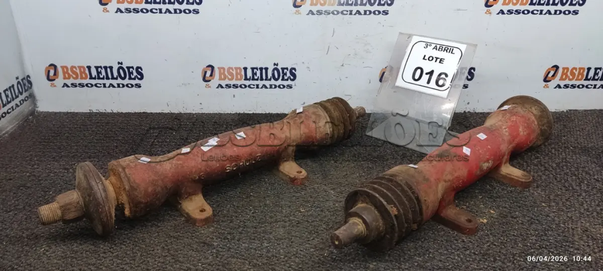 LOTE 016 - 02 EIXOS DE SERRA CIRCULAR. (NO ESTADO) ATENÇÃO! FAZER A VISITAÇÃO ANTES DE ARREMATAR, NÃO SABEMOS SE FUNCIONA, LEILÃO NÃO TEM GARANTIA E NEM DEVOLUÇÃO, SUJEITO A POSSÍVEIS AVARIAS VISÍVEIS/OCULTAS E/OU AUSÊNCIA DE COMPONENTES.