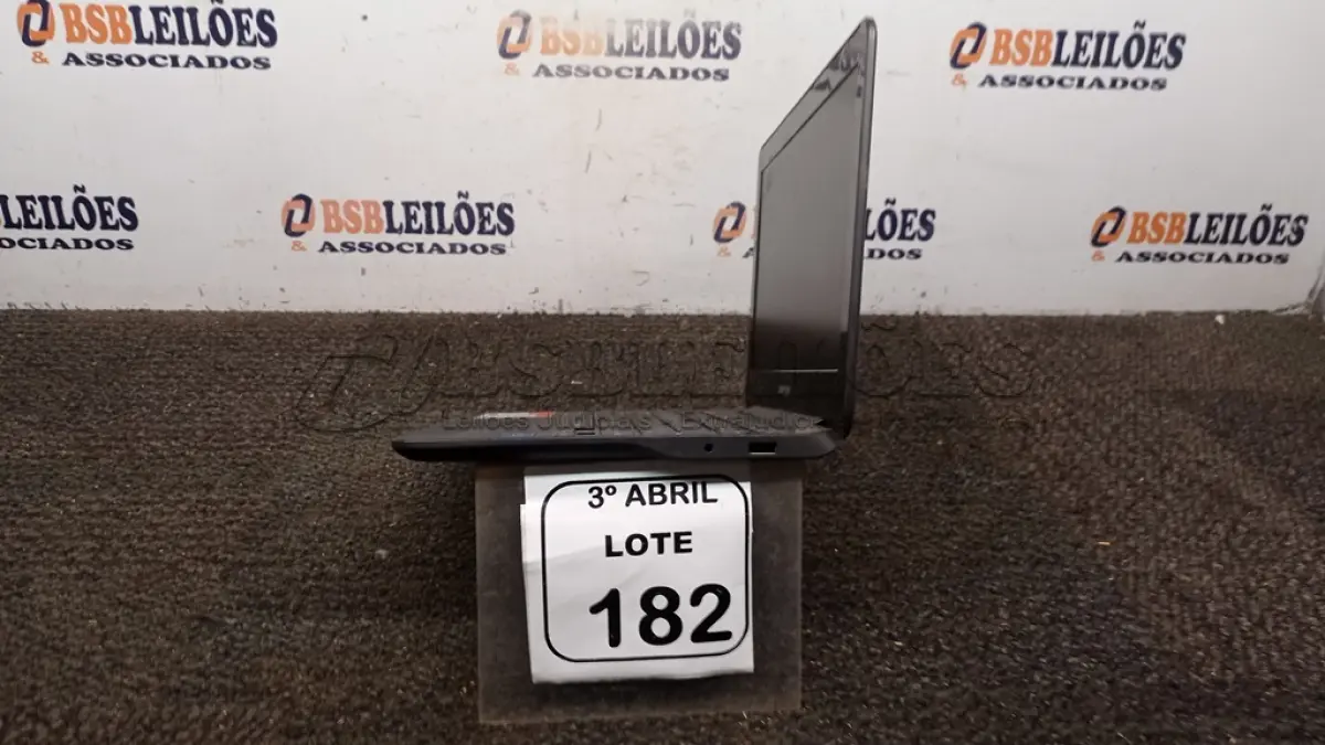LOTE 182 - 01 CHROMEBOOK 16GB E.MMC MEMORIA 2GB LINHA CONNECT MARCA SAMSUNG SEM FONTE. (NO ESTADO) ATENÇÃO! FAZER A VISITAÇÃO ANTES DE ARREMATAR, NÃO SABEMOS SE FUNCIONA, LEILÃO NÃO TEM GARANTIA E NEM DEVOLUÇÃO, SUJEITO A POSSÍVEIS AVARIAS VISÍVEIS/OCULTAS E/OU AUSÊNCIA DE COMPONENTES.