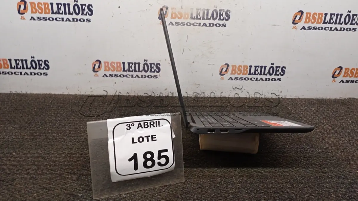 LOTE 185 - 01 CHROMEBOOK 16GB E.MMC MEMORIA 2GB LINHA CONNECT MARCA SAMSUNG SEM FONTE. (NO ESTADO) ATENÇÃO! FAZER A VISITAÇÃO ANTES DE ARREMATAR, NÃO SABEMOS SE FUNCIONA, LEILÃO NÃO TEM GARANTIA E NEM DEVOLUÇÃO, SUJEITO A POSSÍVEIS AVARIAS VISÍVEIS/OCULTAS E/OU AUSÊNCIA DE COMPONENTES.