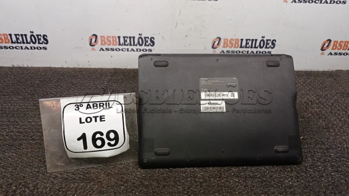 LOTE 169 - 01 CHROMEBOOK 16GB E.MMC MEMORIA 2GB LINHA CONNECT MARCA SAMSUNG SEM FONTE. (NO ESTADO) ATENÇÃO! FAZER A VISITAÇÃO ANTES DE ARREMATAR, NÃO SABEMOS SE FUNCIONA, LEILÃO NÃO TEM GARANTIA E NEM DEVOLUÇÃO, SUJEITO A POSSÍVEIS AVARIAS VISÍVEIS/OCULTAS E/OU AUSÊNCIA DE COMPONENTES.