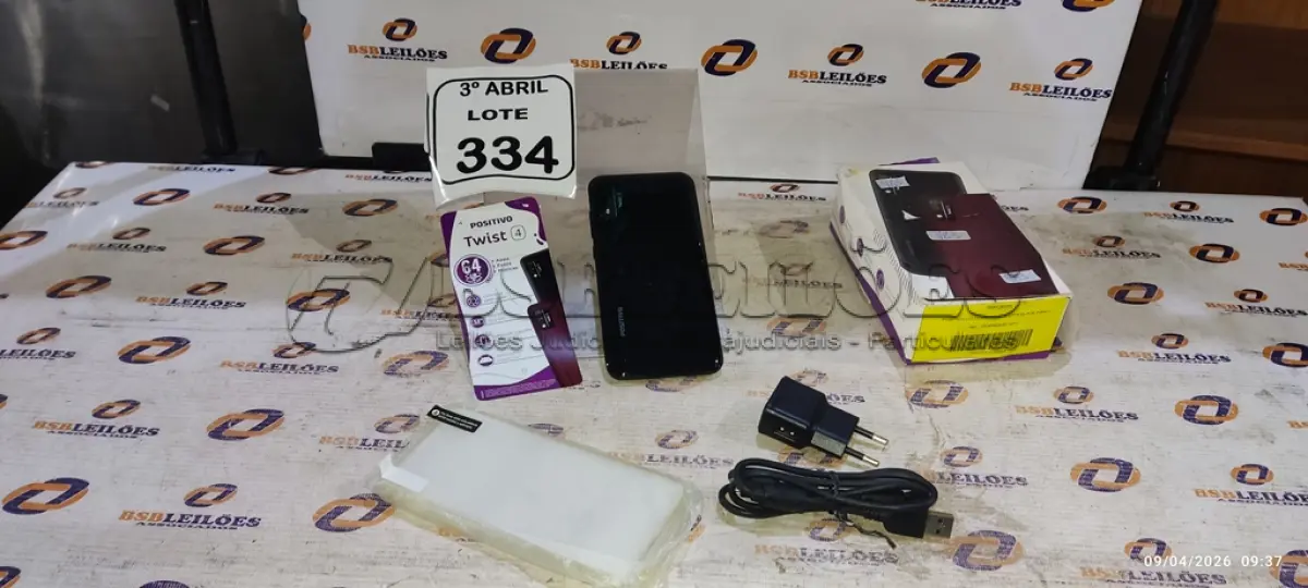 LOTE 334 - 01 SMARTPHONE COM CARREGADOR MODELO TWIST MARCA POSITIVO. (NO ESTADO) ATENÇÃO! FAZER A VISITAÇÃO ANTES DE ARREMATAR, NÃO SABEMOS SE FUNCIONA, LEILÃO NÃO TEM GARANTIA E NEM DEVOLUÇÃO, SUJEITO A POSSÍVEIS AVARIAS VISÍVEIS/OCULTAS E/OU AUSÊNCIA DE COMPONENTES.