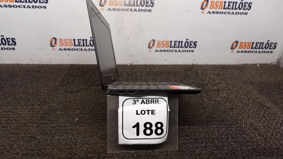 LOTE 188 - 01 CHROMEBOOK 16GB E.MMC MEMORIA 2GB LINHA CONNECT MARCA SAMSUNG SEM FONTE. (NO ESTADO) ATENÇÃO! FAZER A VISITAÇÃO ANTES DE ARREMATAR, NÃO SABEMOS SE FUNCIONA, LEILÃO NÃO TEM GARANTIA E NEM DEVOLUÇÃO, SUJEITO A POSSÍVEIS AVARIAS VISÍVEIS/OCULTAS E/OU AUSÊNCIA DE COMPONENTES.