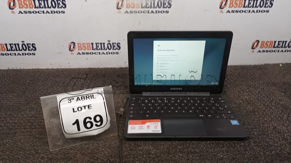 LOTE 169 - 01 CHROMEBOOK 16GB E.MMC MEMORIA 2GB LINHA CONNECT MARCA SAMSUNG SEM FONTE. (NO ESTADO) ATENÇÃO! FAZER A VISITAÇÃO ANTES DE ARREMATAR, NÃO SABEMOS SE FUNCIONA, LEILÃO NÃO TEM GARANTIA E NEM DEVOLUÇÃO, SUJEITO A POSSÍVEIS AVARIAS VISÍVEIS/OCULTAS E/OU AUSÊNCIA DE COMPONENTES.