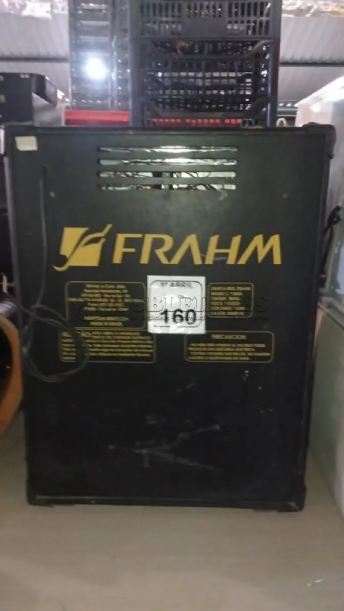 LOTE 160 - 01 CAIXA DE SOM AMPLIFICADORA MODELO FP800 MARCA FRAHN. (NO ESTADO) ATENÇÃO! FAZER A VISITAÇÃO ANTES DE ARREMATAR, NÃO SABEMOS SE FUNCIONA, LEILÃO NÃO TEM GARANTIA E NEM DEVOLUÇÃO, SUJEITO A POSSÍVEIS AVARIAS VISÍVEIS/OCULTAS E/OU AUSÊNCIA DE COMPONENTES.