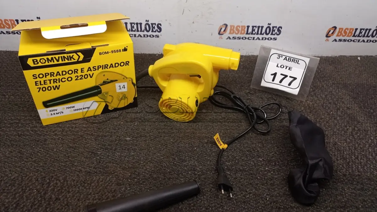 LOTE 177 - 01 SOPRADOR E ASPIRADOR ELÉTRICO 220V 700W MARCA BOMVINK. (NO ESTADO) ATENÇÃO! FAZER A VISITAÇÃO ANTES DE ARREMATAR, NÃO SABEMOS SE FUNCIONA, LEILÃO NÃO TEM GARANTIA E NEM DEVOLUÇÃO, SUJEITO A POSSÍVEIS AVARIAS VISÍVEIS/OCULTAS E/OU AUSÊNCIA DE COMPONENTES.