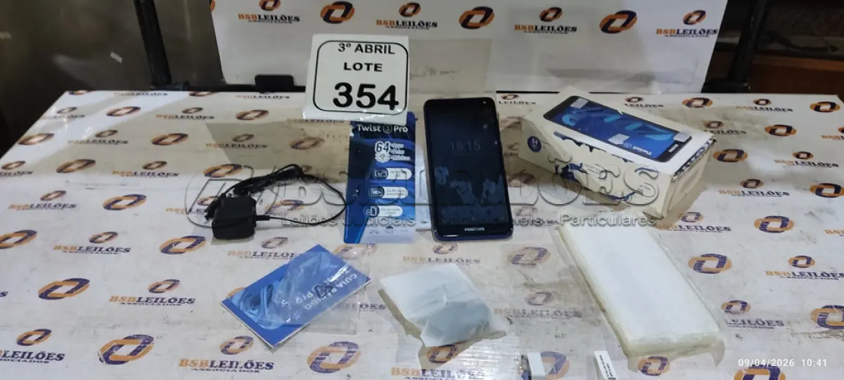 LOTE 354 - 01 SMARTPHONE COM CARREGADOR MODELO TWIST MARCA POSITIVO. (NO ESTADO) ATENÇÃO! FAZER A VISITAÇÃO ANTES DE ARREMATAR, NÃO SABEMOS SE FUNCIONA, LEILÃO NÃO TEM GARANTIA E NEM DEVOLUÇÃO, SUJEITO A POSSÍVEIS AVARIAS VISÍVEIS/OCULTAS E/OU AUSÊNCIA DE COMPONENTES.