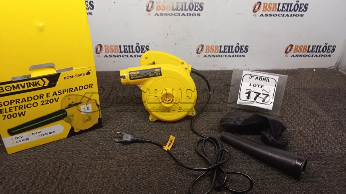 LOTE 177 - 01 SOPRADOR E ASPIRADOR ELÉTRICO 220V 700W MARCA BOMVINK. (NO ESTADO) ATENÇÃO! FAZER A VISITAÇÃO ANTES DE ARREMATAR, NÃO SABEMOS SE FUNCIONA, LEILÃO NÃO TEM GARANTIA E NEM DEVOLUÇÃO, SUJEITO A POSSÍVEIS AVARIAS VISÍVEIS/OCULTAS E/OU AUSÊNCIA DE COMPONENTES.