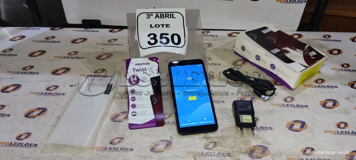 LOTE 350 - 01 SMARTPHONE COM CARREGADOR MODELO TWIST MARCA POSITIVO. (NO ESTADO) ATENÇÃO! FAZER A VISITAÇÃO ANTES DE ARREMATAR, NÃO SABEMOS SE FUNCIONA, LEILÃO NÃO TEM GARANTIA E NEM DEVOLUÇÃO, SUJEITO A POSSÍVEIS AVARIAS VISÍVEIS/OCULTAS E/OU AUSÊNCIA DE COMPONENTES.