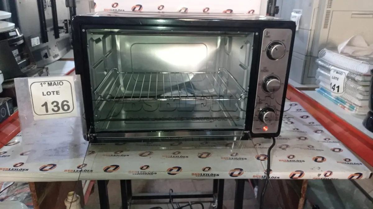 LOTE 136 - 01 FORNO ELÉTRICO MODELO GRAND FAMILY II 52L MARCA MONDIAL. (NO ESTADO) ATENÇÃO! FAZER A VISITAÇÃO ANTES DE ARREMATAR, NÃO SABEMOS SE FUNCIONA, LEILÃO NÃO TEM GARANTIA E NEM DEVOLUÇÃO, SUJEITO A POSSÍVEIS AVARIAS VISÍVEIS/OCULTAS E/OU AUSÊNCIA DE COMPONENTES.