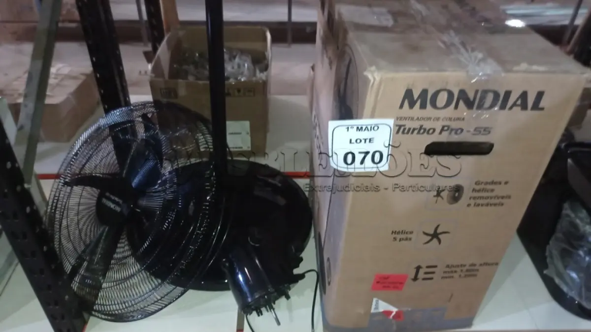 LOTE 070 - 01 VENTILADOR DE COLUNA MODELOS TURBO PRO-55 MARCA MONDIAL DESMONTADO. (NO ESTADO) ATENÇÃO! FAZER A VISITAÇÃO ANTES DE ARREMATAR, NÃO SABEMOS SE FUNCIONA, LEILÃO NÃO TEM GARANTIA E NEM DEVOLUÇÃO, SUJEITO A POSSÍVEIS AVARIAS VISÍVEIS/OCULTAS E/OU AUSÊNCIA DE COMPONENTES.