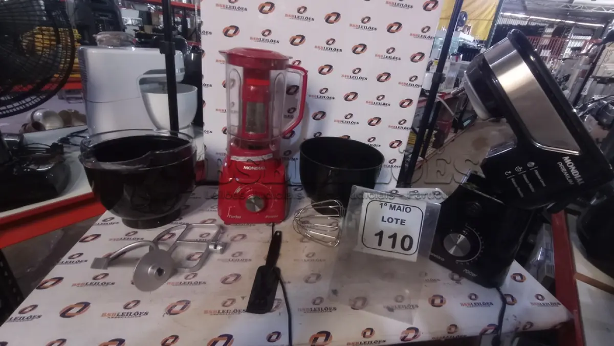 LOTE 110 - 01 BATEDEIRA 220V MARCA MONDIAL E 01 LIQUIDIFICADOR 220V MARCA MONDIAL. (NO ESTADO) ATENÇÃO! FAZER A VISITAÇÃO ANTES DE ARREMATAR, NÃO SABEMOS SE FUNCIONA, LEILÃO NÃO TEM GARANTIA E NEM DEVOLUÇÃO, SUJEITO A POSSÍVEIS AVARIAS VISÍVEIS/OCULTAS E/OU AUSÊNCIA DE COMPONENTES.