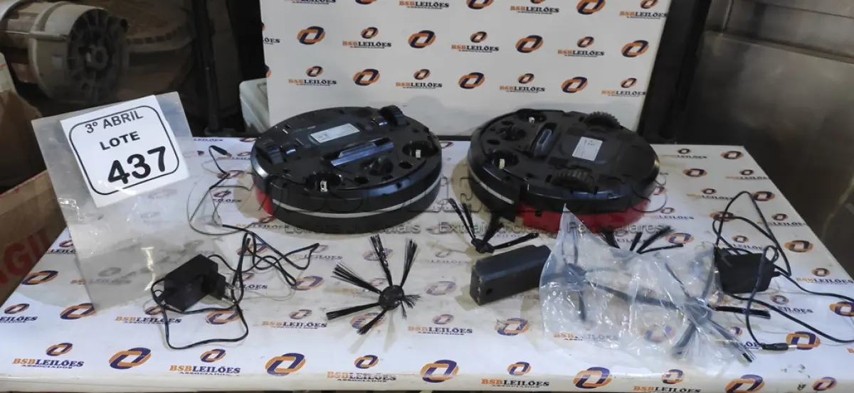 LOTE 437 - 02 ASPIRADORES ROBÔS MARCA MONDIAL. (NO ESTADO) ATENÇÃO! FAZER A VISITAÇÃO ANTES DE ARREMATAR, NÃO SABEMOS SE FUNCIONA, LEILÃO NÃO TEM GARANTIA E NEM DEVOLUÇÃO, SUJEITO A POSSÍVEIS AVARIAS VISÍVEIS/OCULTAS E/OU AUSÊNCIA DE COMPONENTES.