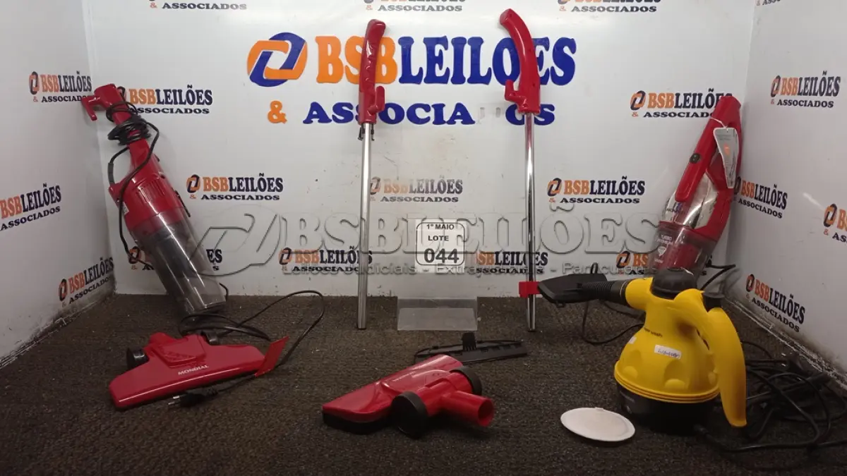 LOTE 044 - 02 ASPIRADORES DE PÓ E 01 HIGIENIZADOR A VAPOR. (NO ESTADO) ATENÇÃO! FAZER A VISITAÇÃO ANTES DE ARREMATAR, NÃO SABEMOS SE FUNCIONA, LEILÃO NÃO TEM GARANTIA E NEM DEVOLUÇÃO, SUJEITO A POSSÍVEIS AVARIAS VISÍVEIS/OCULTAS E/OU AUSÊNCIA DE COMPONENTES.