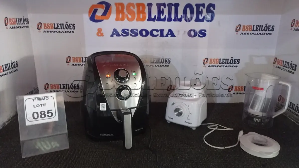 LOTE 085 - 01 AIR FRYER E 01 LIQUIDIFICADOR MARCA MONDIAL. (NO ESTADO) ATENÇÃO! FAZER A VISITAÇÃO ANTES DE ARREMATAR, NÃO SABEMOS SE FUNCIONA, LEILÃO NÃO TEM GARANTIA E NEM DEVOLUÇÃO, SUJEITO A POSSÍVEIS AVARIAS VISÍVEIS/OCULTAS E/OU AUSÊNCIA DE COMPONENTES.