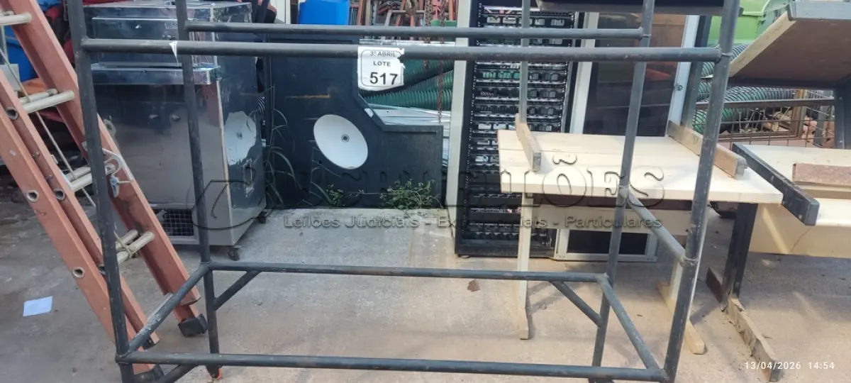 LOTE 517 - 01 ANDAIME DE 1,50X1,50. (NO ESTADO) ATENÇÃO! FAZER A VISITAÇÃO ANTES DE ARREMATAR, NÃO SABEMOS SE FUNCIONA, LEILÃO NÃO TEM GARANTIA E NEM DEVOLUÇÃO, SUJEITO A POSSÍVEIS AVARIAS VISÍVEIS/OCULTAS E/OU AUSÊNCIA DE COMPONENTES.
