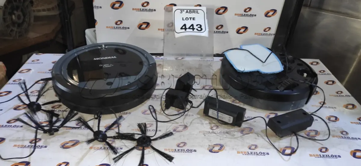 LOTE 443 - 02 ASPIRADORES ROBÔS MARCA MONDIAL. (NO ESTADO) ATENÇÃO! FAZER A VISITAÇÃO ANTES DE ARREMATAR, NÃO SABEMOS SE FUNCIONA, LEILÃO NÃO TEM GARANTIA E NEM DEVOLUÇÃO, SUJEITO A POSSÍVEIS AVARIAS VISÍVEIS/OCULTAS E/OU AUSÊNCIA DE COMPONENTES.