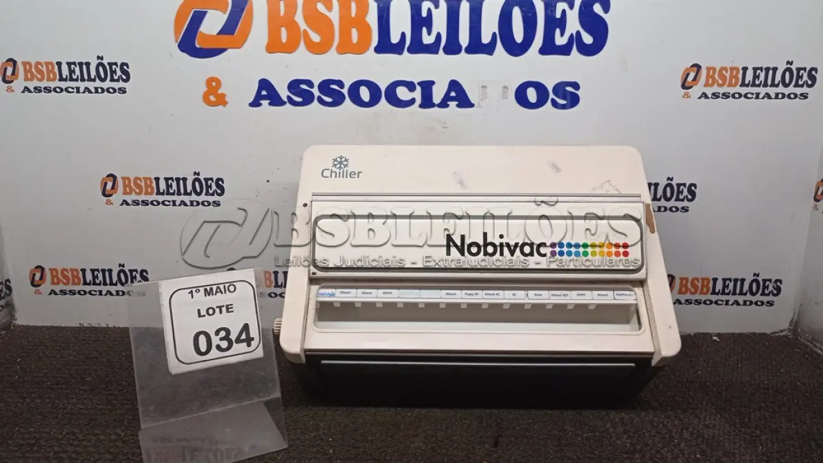 LOTE 034 - 01 COOLER PARA VACINAS VETERINÁRIAS MODELO VC-200 127V MARCA CHILLER UNIT. (NO ESTADO) ATENÇÃO! FAZER A VISITAÇÃO ANTES DE ARREMATAR, NÃO SABEMOS SE FUNCIONA, LEILÃO NÃO TEM GARANTIA E NEM DEVOLUÇÃO, SUJEITO A POSSÍVEIS AVARIAS VISÍVEIS/OCULTAS E/OU AUSÊNCIA DE COMPONENTES.