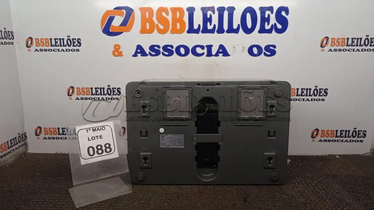 LOTE 088 - 01 COOLER PARA VACINAS VETERINÁRIAS MODELO VC-200 127V MARCA CHILLER UNIT. (NO ESTADO) ATENÇÃO! FAZER A VISITAÇÃO ANTES DE ARREMATAR, NÃO SABEMOS SE FUNCIONA, LEILÃO NÃO TEM GARANTIA E NEM DEVOLUÇÃO, SUJEITO A POSSÍVEIS AVARIAS VISÍVEIS/OCULTAS E/OU AUSÊNCIA DE COMPONENTES.