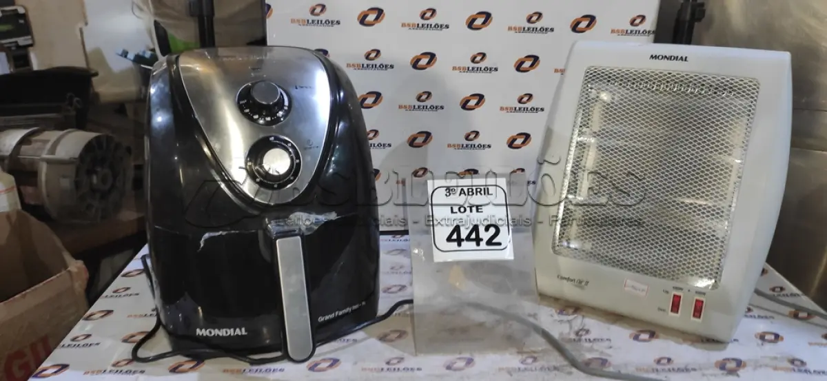LOTE 442 - 01 AQUECEDOR MARCA MONDIAL E 01 AIR FRAYER MARCA MONDIAL. (NO ESTADO) ATENÇÃO! FAZER A VISITAÇÃO ANTES DE ARREMATAR, NÃO SABEMOS SE FUNCIONA, LEILÃO NÃO TEM GARANTIA E NEM DEVOLUÇÃO, SUJEITO A POSSÍVEIS AVARIAS VISÍVEIS/OCULTAS E/OU AUSÊNCIA DE COMPONENTES.