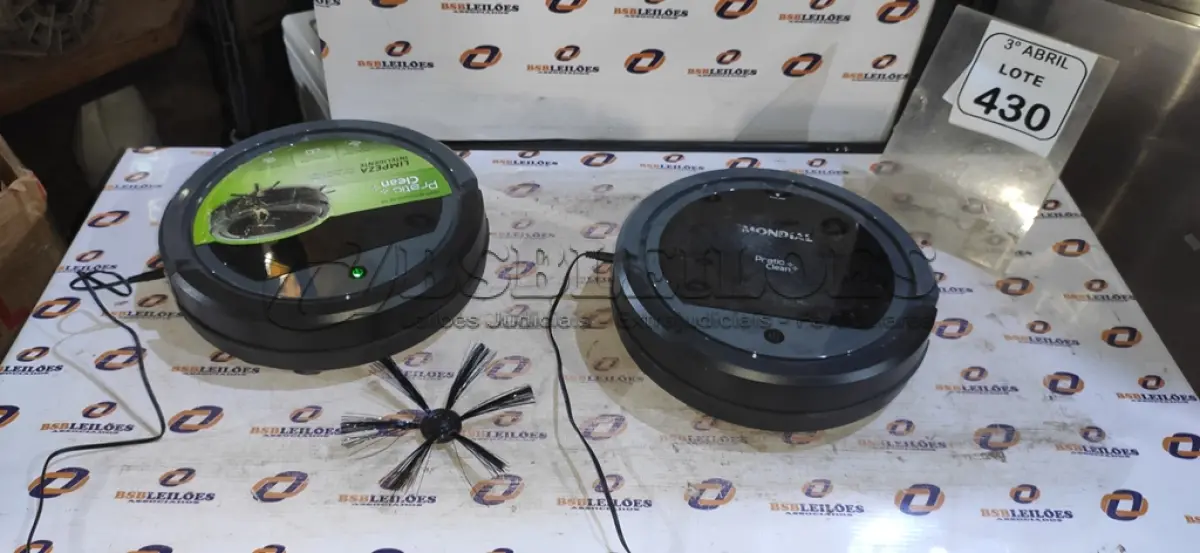 LOTE 430 - 02 ASPIRADORES ROBÔS MARCA MONDIAL. (NO ESTADO) ATENÇÃO! FAZER A VISITAÇÃO ANTES DE ARREMATAR, NÃO SABEMOS SE FUNCIONA, LEILÃO NÃO TEM GARANTIA E NEM DEVOLUÇÃO, SUJEITO A POSSÍVEIS AVARIAS VISÍVEIS/OCULTAS E/OU AUSÊNCIA DE COMPONENTES.