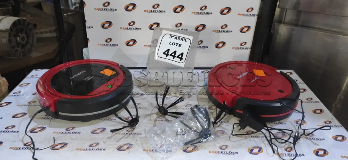 LOTE 444 - 02 ASPIRADORES ROBÔS MARCA MONDIAL. (NO ESTADO) ATENÇÃO! FAZER A VISITAÇÃO ANTES DE ARREMATAR, NÃO SABEMOS SE FUNCIONA, LEILÃO NÃO TEM GARANTIA E NEM DEVOLUÇÃO, SUJEITO A POSSÍVEIS AVARIAS VISÍVEIS/OCULTAS E/OU AUSÊNCIA DE COMPONENTES.