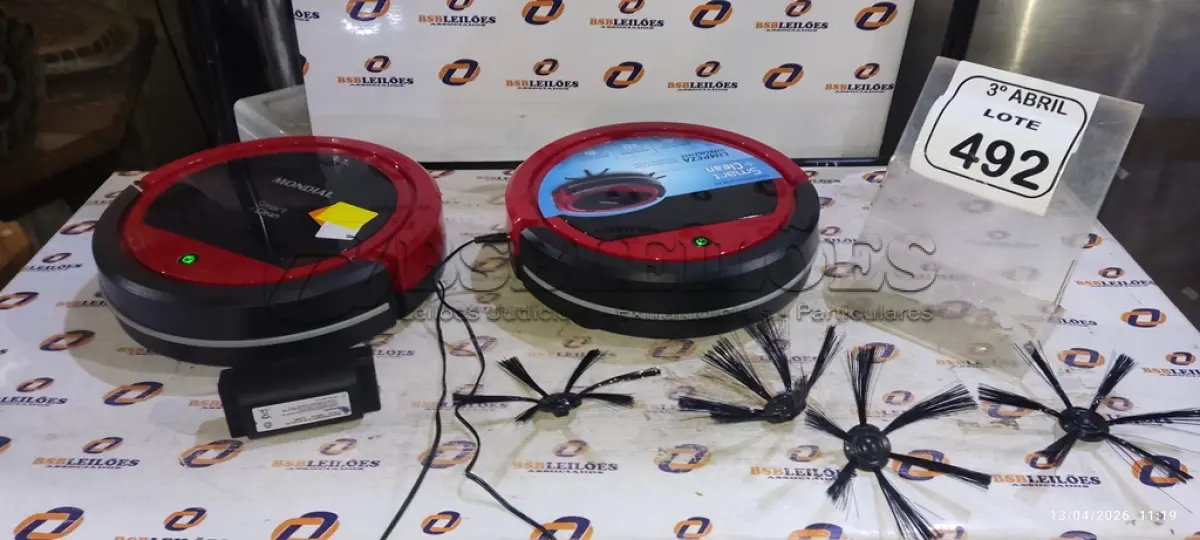 LOTE 492 - 02 ASPIRADORES ROBÔ MARCA MONDIAL. (NO ESTADO) ATENÇÃO! FAZER A VISITAÇÃO ANTES DE ARREMATAR, NÃO SABEMOS SE FUNCIONA, LEILÃO NÃO TEM GARANTIA E NEM DEVOLUÇÃO, SUJEITO A POSSÍVEIS AVARIAS VISÍVEIS/OCULTAS E/OU AUSÊNCIA DE COMPONENTES.