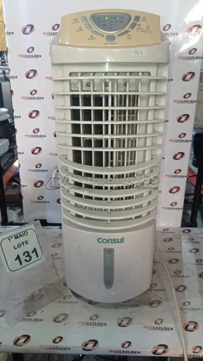 LOTE 131 - 01 CLIMATIZADOR DE AR 220V MARCA CONSUL. (NO ESTADO) ATENÇÃO! FAZER A VISITAÇÃO ANTES DE ARREMATAR, NÃO SABEMOS SE FUNCIONA, LEILÃO NÃO TEM GARANTIA E NEM DEVOLUÇÃO, SUJEITO A POSSÍVEIS AVARIAS VISÍVEIS/OCULTAS E/OU AUSÊNCIA DE COMPONENTES.