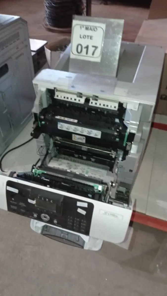 LOTE 017 - 01 IMPRESSORA MODELO SP C440DN MARCA RICOH. (NO ESTADO) ATENÇÃO! FAZER A VISITAÇÃO ANTES DE ARREMATAR, NÃO SABEMOS SE FUNCIONA, LEILÃO NÃO TEM GARANTIA E NEM DEVOLUÇÃO, SUJEITO A POSSÍVEIS AVARIAS VISÍVEIS/OCULTAS E/OU AUSÊNCIA DE COMPONENTES.